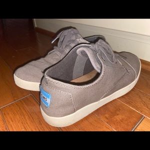 Toms Paseo Ash Grey Canvas.
